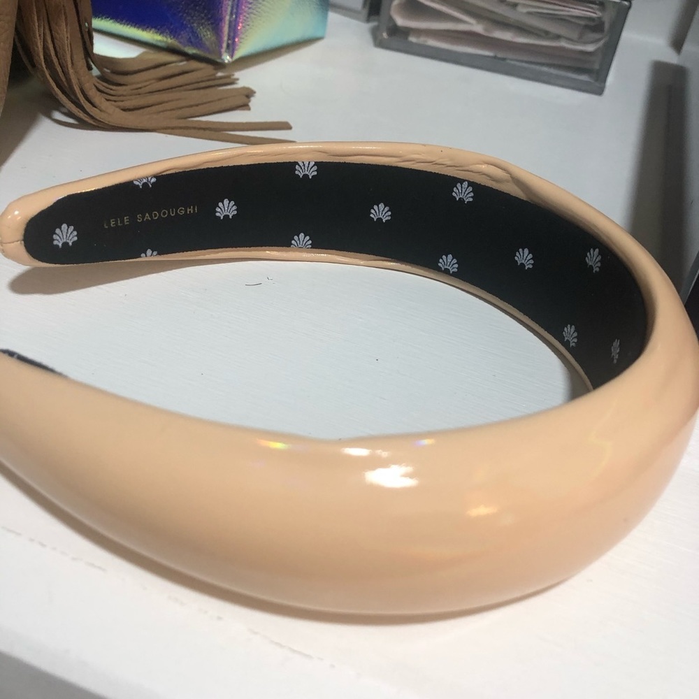 Lele Sadoughi glossy nude padded headband
